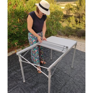 5 - Table Flex Aluminium pour 6 personnes 
de Camper Camper Soplair